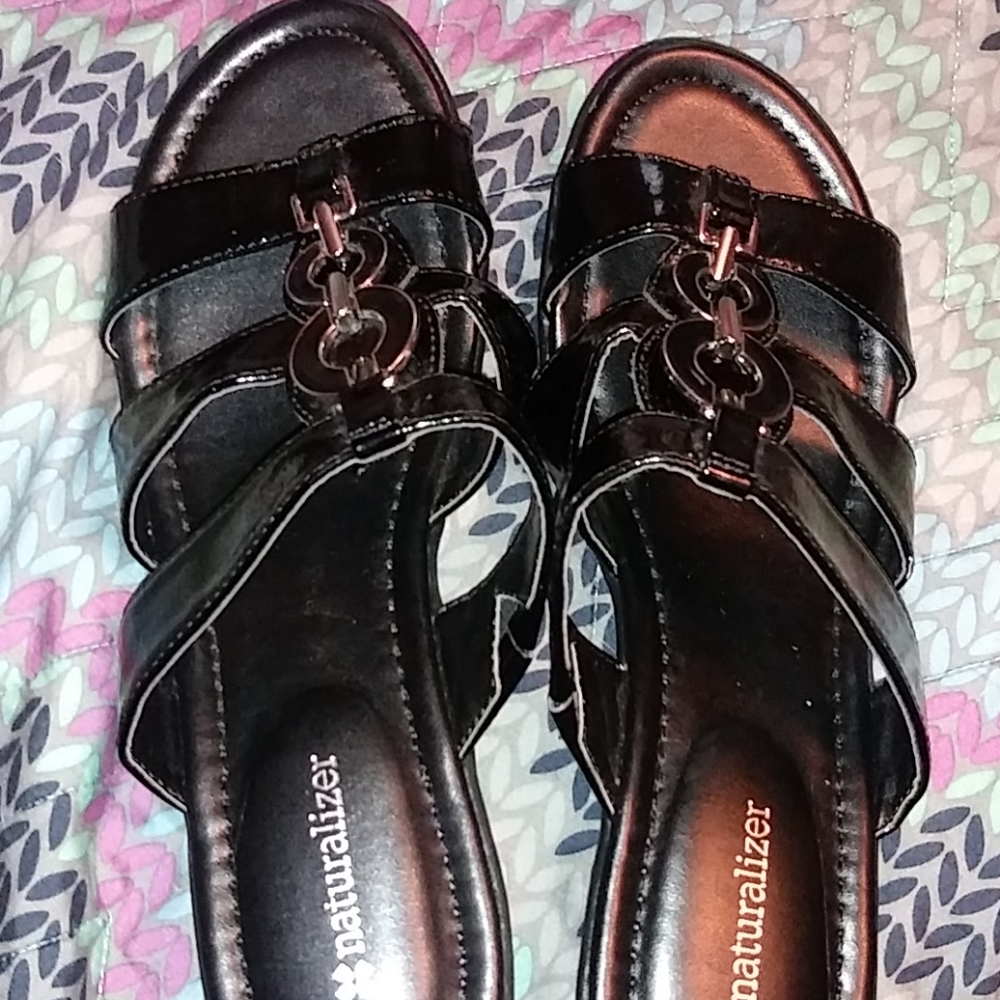 Ladies sandals